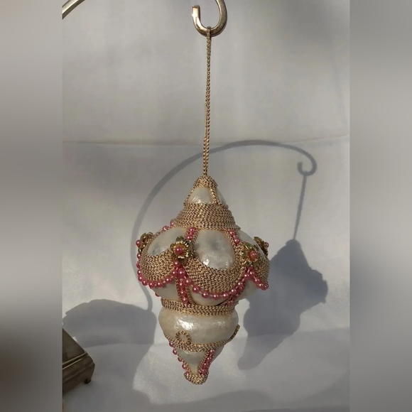 Vintage papier maché baroque ornament finial faux PINK PEARL white gold ornate - Picture 2 of 9